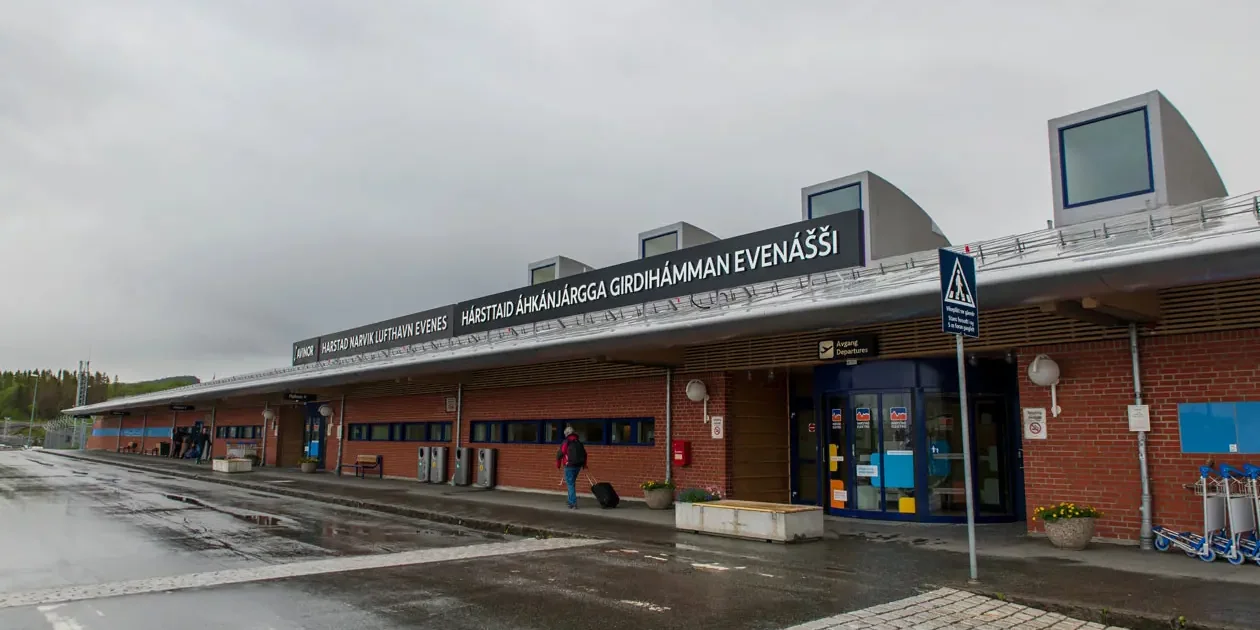 Harstad/Narvik Airport, Evenes