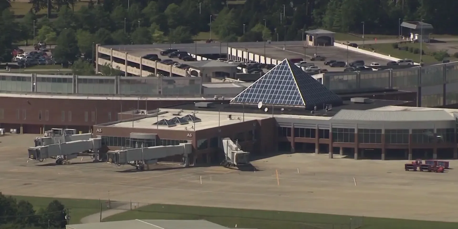 Newport News Williamsburg International Airport