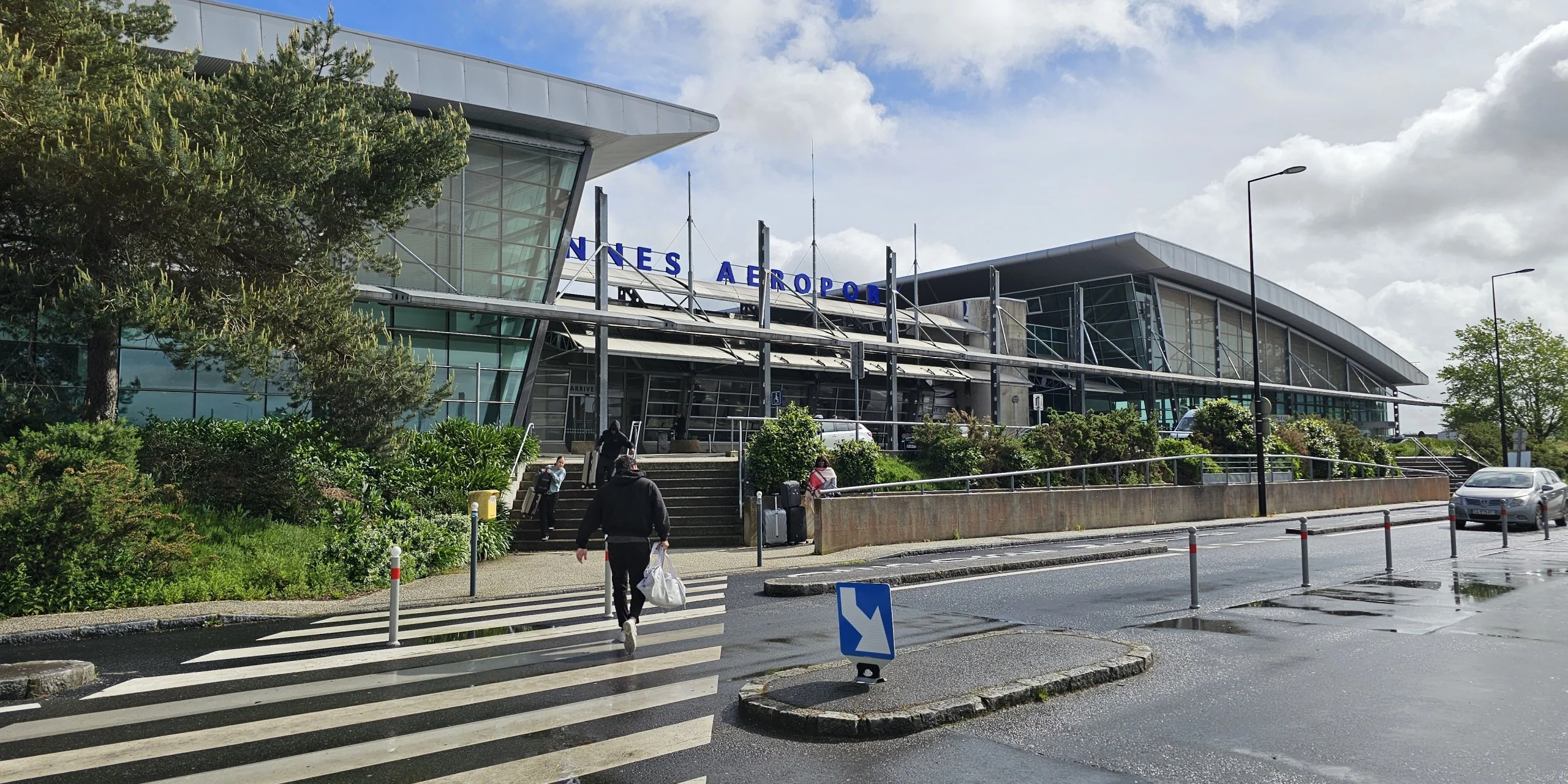 Rennes-Saint-Jacques Airport