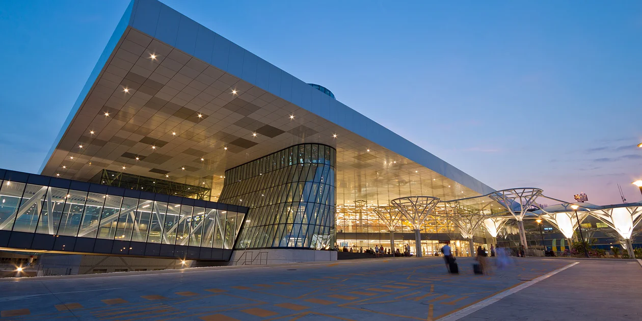Split Airport