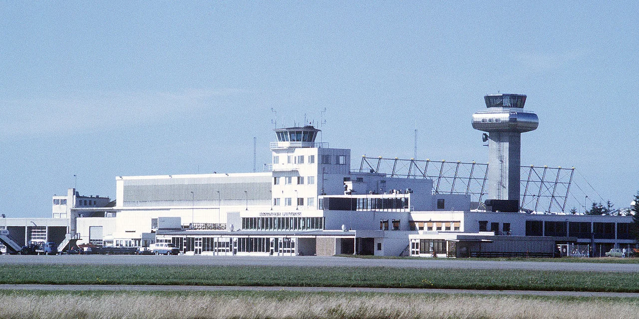 Stavanger Airport, Sola