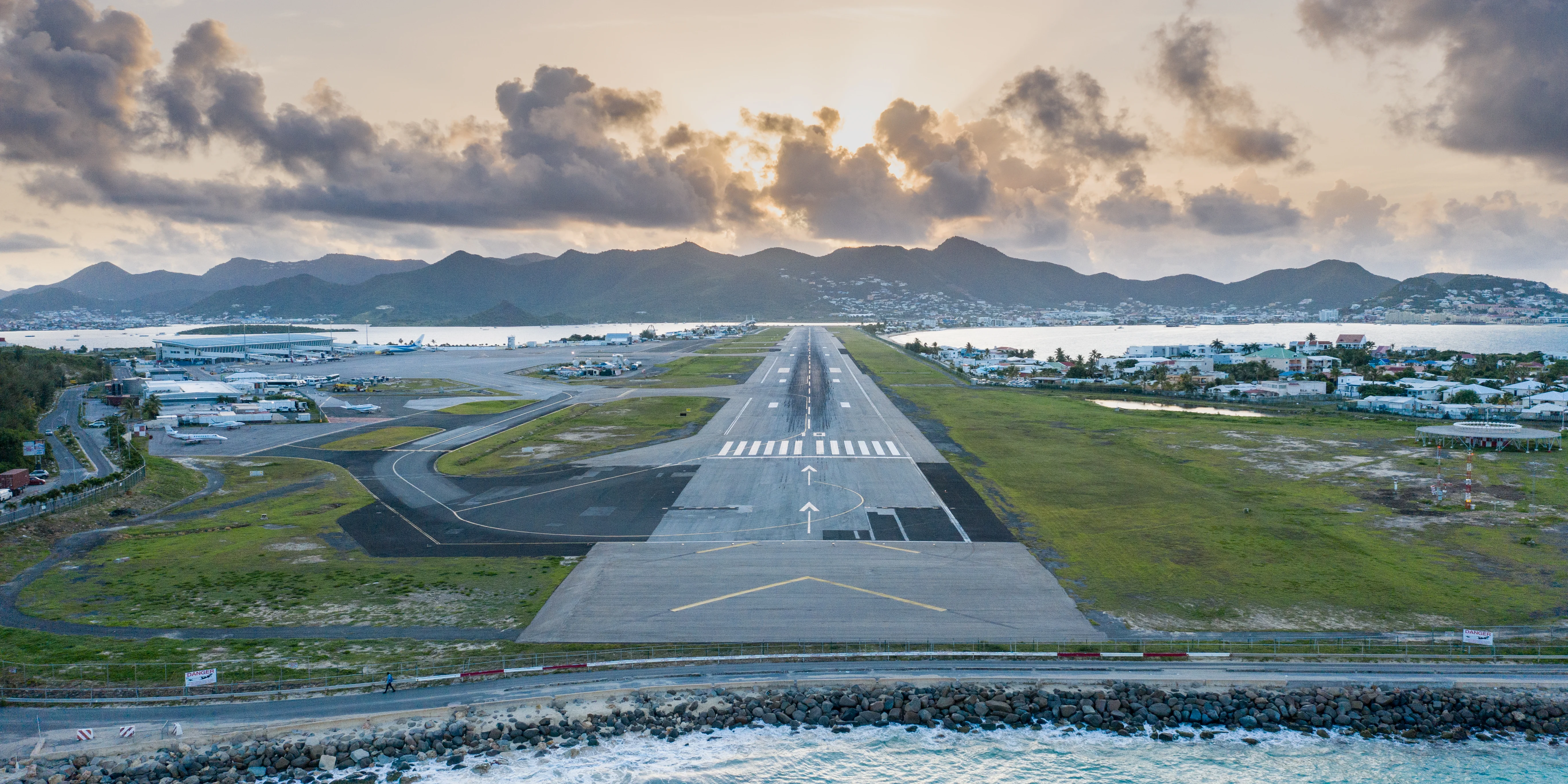 Princess Juliana International Airport